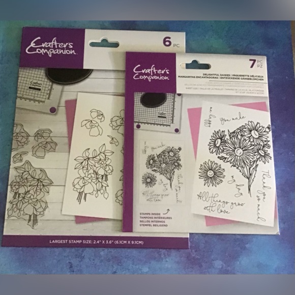 Crafter’s Companion Fantastic Fuchsia and Delightful Daisies Stamp Sets - Picture 1 of 5